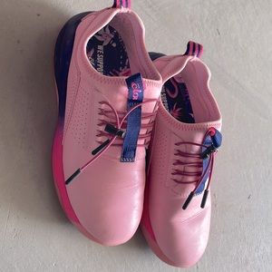 Clove healthcare / nursing shoes